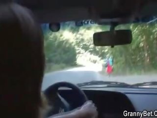 Old escort gets nailed in the car by a stranger