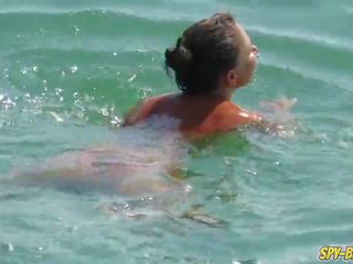 Big Boobs Amateur Beach MILFs - Topless Voyeur Beach film